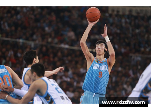 周琦在NBA格莱美尔盆骨骨裂后重返球场，备战2021赛季